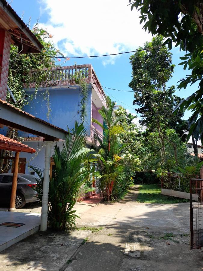 Hotel Santis ヒッカドゥワ エクステリア 写真