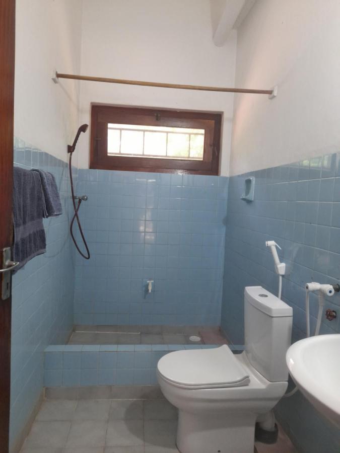 Hotel Santis ヒッカドゥワ エクステリア 写真