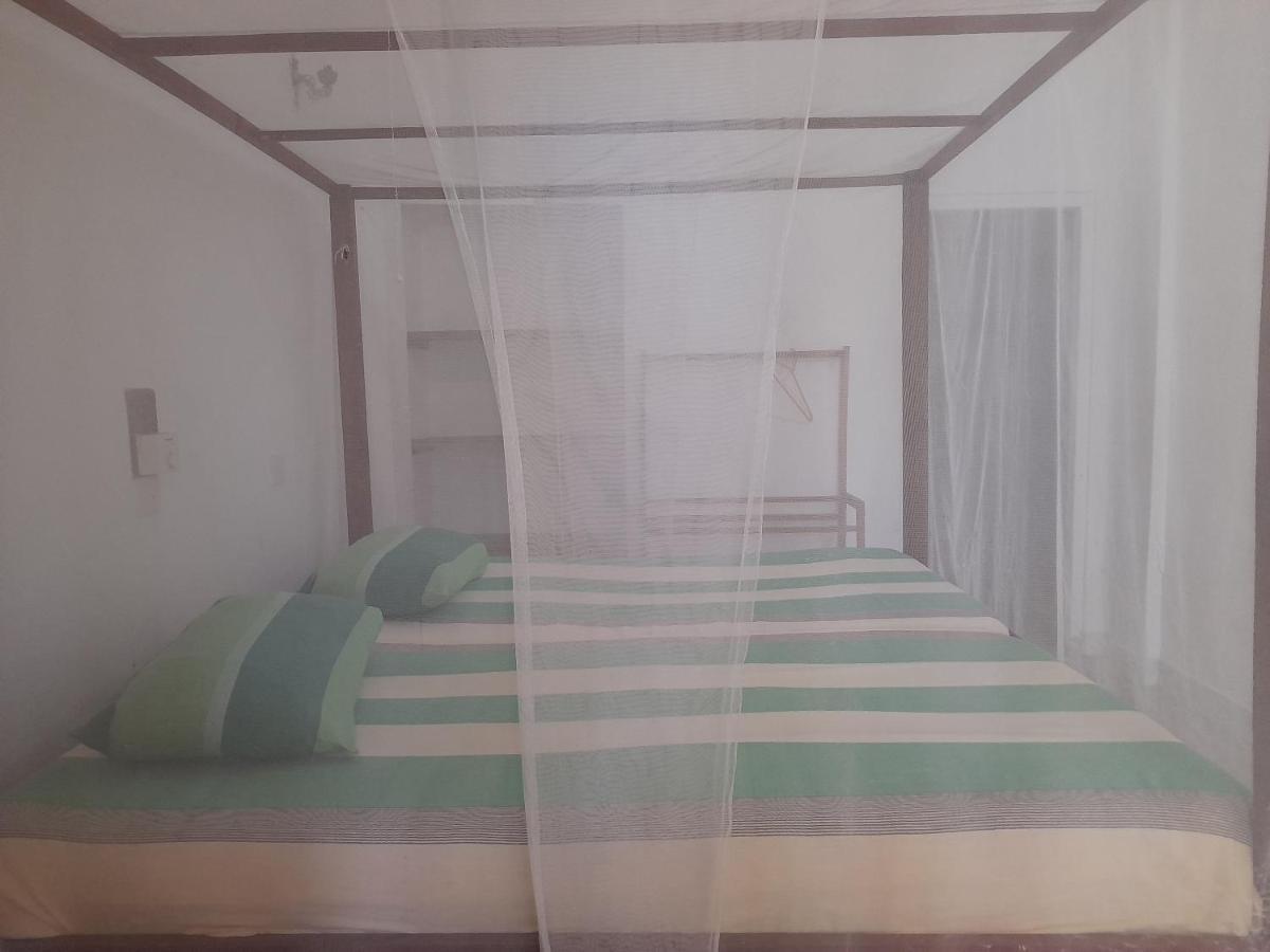 Hotel Santis ヒッカドゥワ エクステリア 写真
