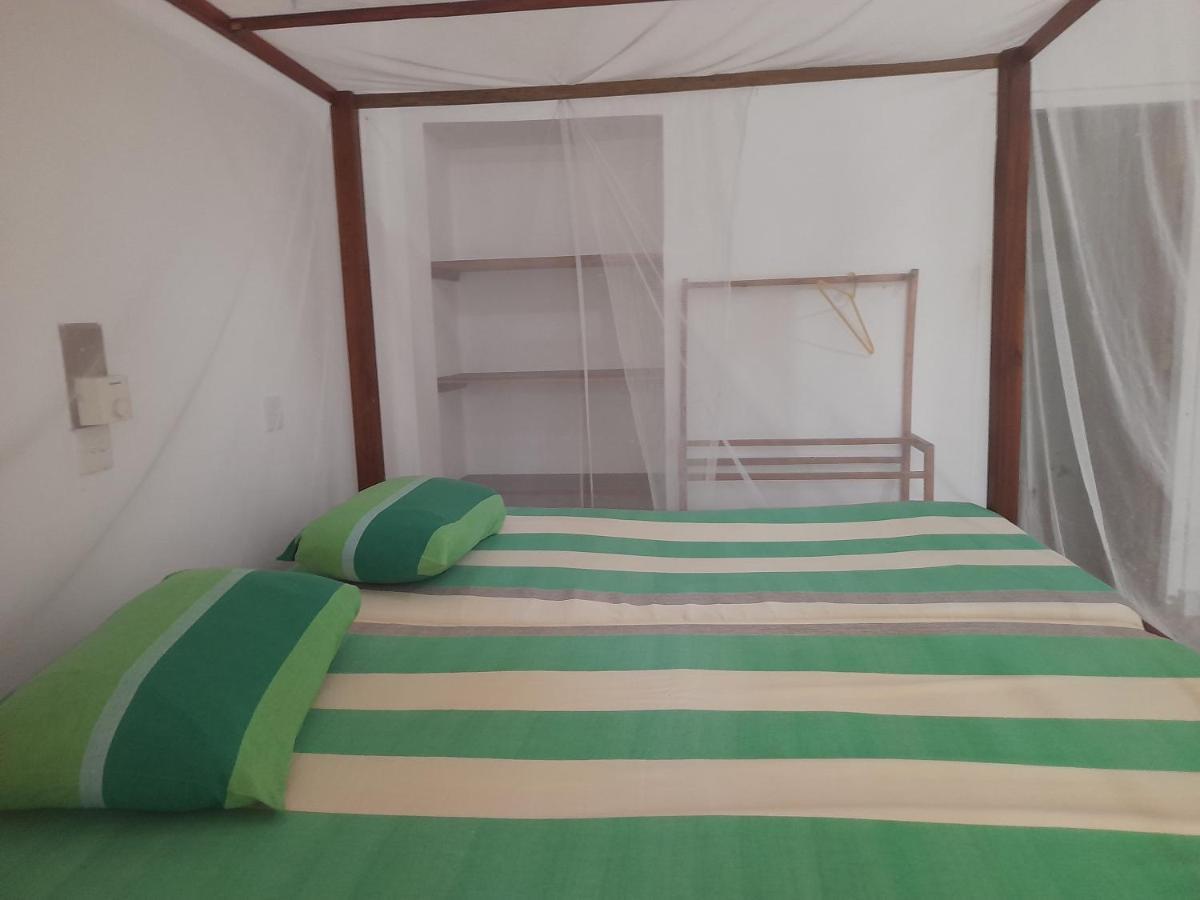 Hotel Santis ヒッカドゥワ エクステリア 写真